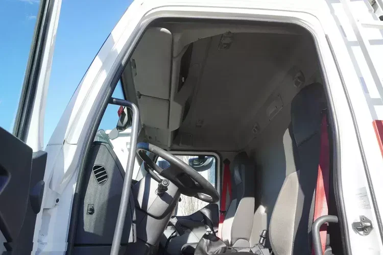 Renault D19 Wide 4x2 E6 / Chłodnia Lamberet 22 EPAL / Multitemperatura / Carrier Supra 1250 MT zdjęcie 15