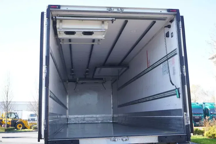 Renault D19 Wide 4x2 E6 / Chłodnia Lamberet 22 EPAL / Multitemperatura / Carrier Supra 1250 MT zdjęcie 8