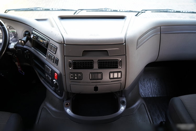 DAF XF 460 / SPACE CAB / EURO 6  zdjęcie 32