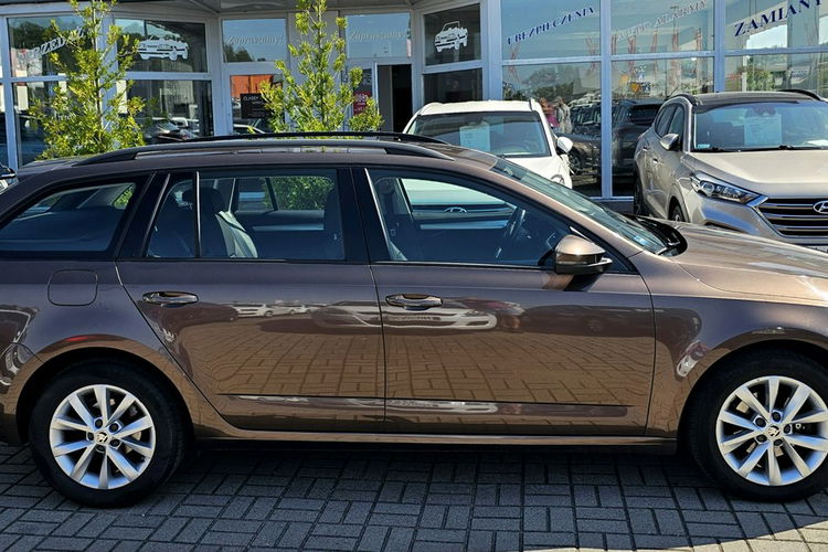 Skoda Octavia Pierwszy właściciel, bluetooth, czujniki parkowania, klimatronik zdjęcie 4