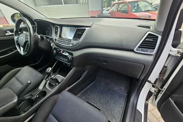 Hyundai Tucson Nawigacja, kamera, grzane fotele i kierownica, serwis zdjęcie 17
