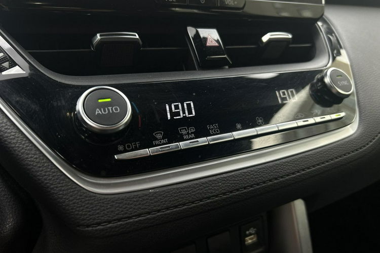 Toyota Corolla Cross 2.0 Hybrid COMFORT, salon PL, gwarancja, FV23% zdjęcie 18