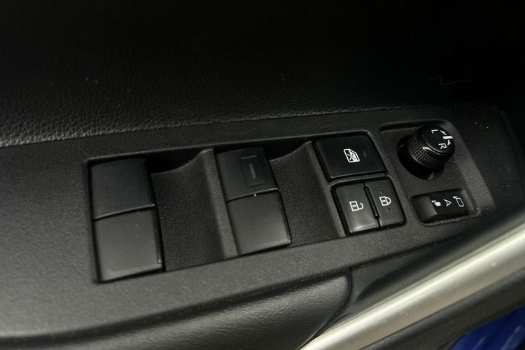 Toyota Corolla Cross 2.0 Hybrid COMFORT, salon PL, gwarancja, FV23% zdjęcie 19