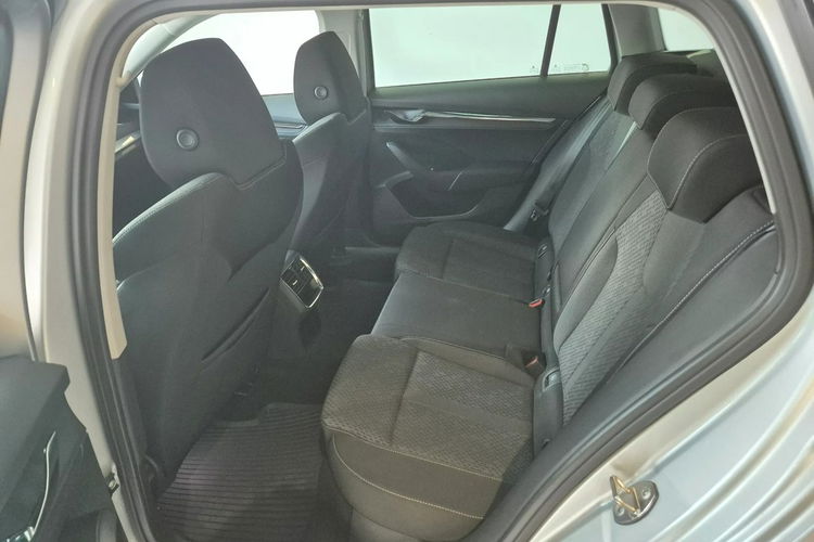 Skoda Octavia zdjęcie 30