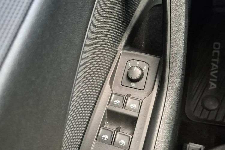 Skoda Octavia zdjęcie 26