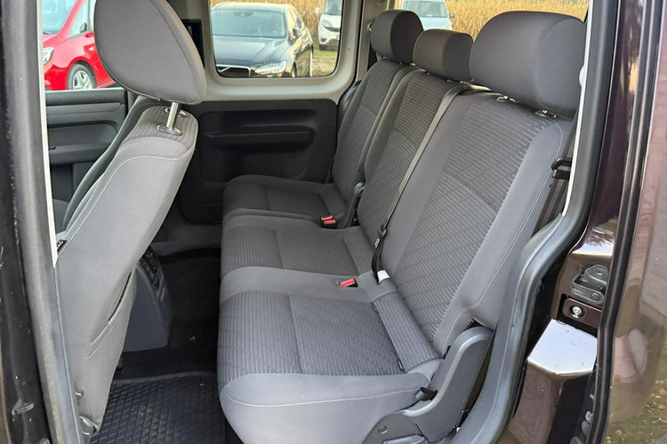 Volkswagen Caddy 2.0 MPI 109 KM MAXI 7 osobowy zdjęcie 12
