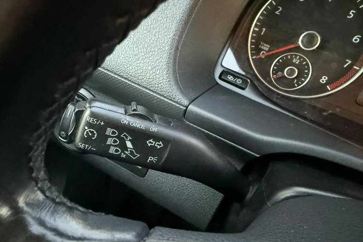 Volkswagen Caddy 2.0 MPI 109 KM MAXI 7 osobowy zdjęcie 20