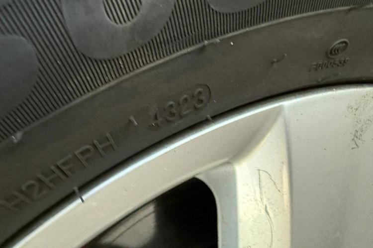 Volkswagen Caddy 2.0 MPI 109 KM MAXI 7 osobowy zdjęcie 28