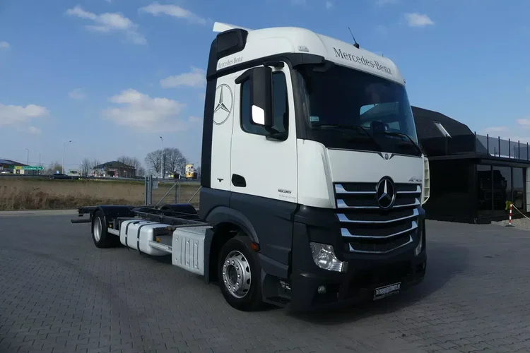 Mercedes ACTROS MP4 1836 / BDF / AUTOMAT / POD ZABUDOWĘ / zdjęcie 1