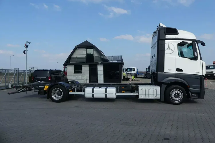 Mercedes ACTROS MP4 1836 / BDF / AUTOMAT / POD ZABUDOWĘ / zdjęcie 10