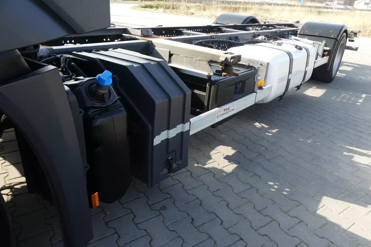 Mercedes ACTROS MP4 1836 / BDF / AUTOMAT / POD ZABUDOWĘ / zdjęcie 13