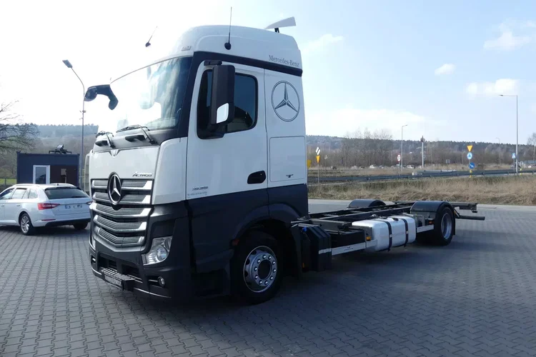 Mercedes ACTROS MP4 1836 / BDF / AUTOMAT / POD ZABUDOWĘ / zdjęcie 4