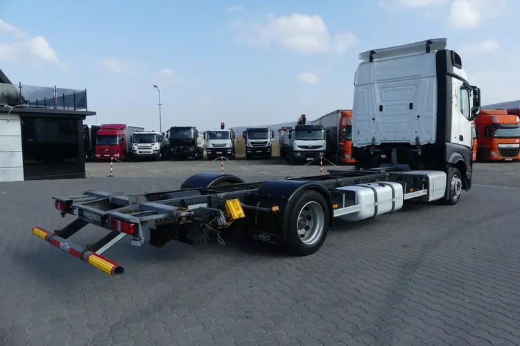 Mercedes ACTROS MP4 1836 / BDF / AUTOMAT / POD ZABUDOWĘ / zdjęcie 9