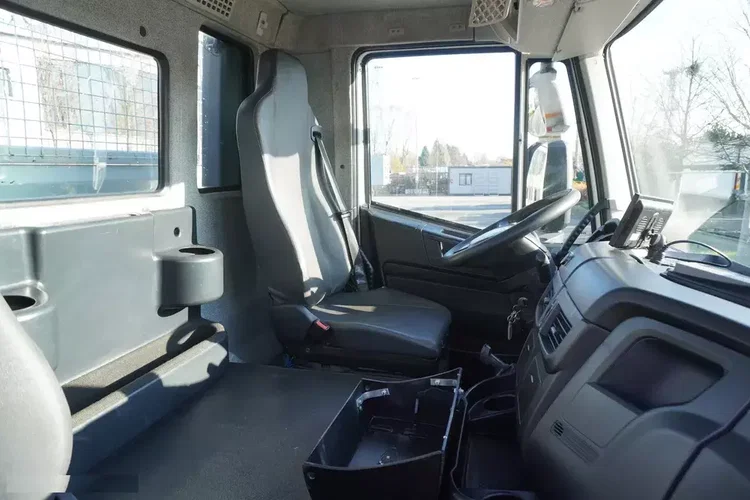 Iveco Stralis X-Way 310 4x2 E6 / dźwig Fassi F155 / 670 MTH / 130 tys. km zdjęcie 26