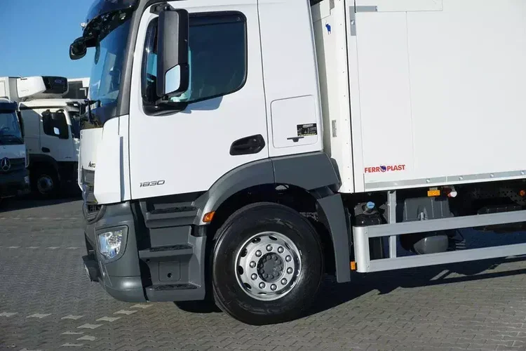 Mercedes / ANTOS / 1830 / E 6 / CHŁODNIA + WINDA / 18 PALET / 78 000 KM zdjęcie 18