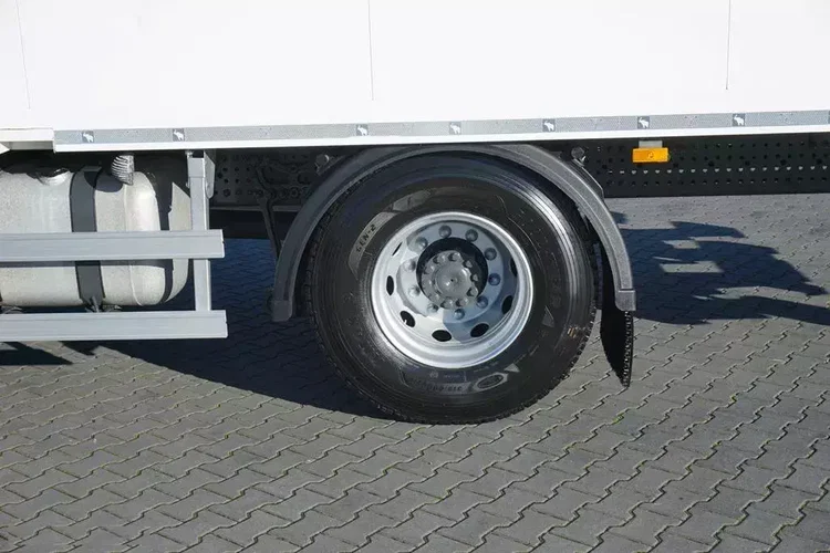 Mercedes / ANTOS / 1830 / E 6 / CHŁODNIA + WINDA / 18 PALET / 78 000 KM zdjęcie 19