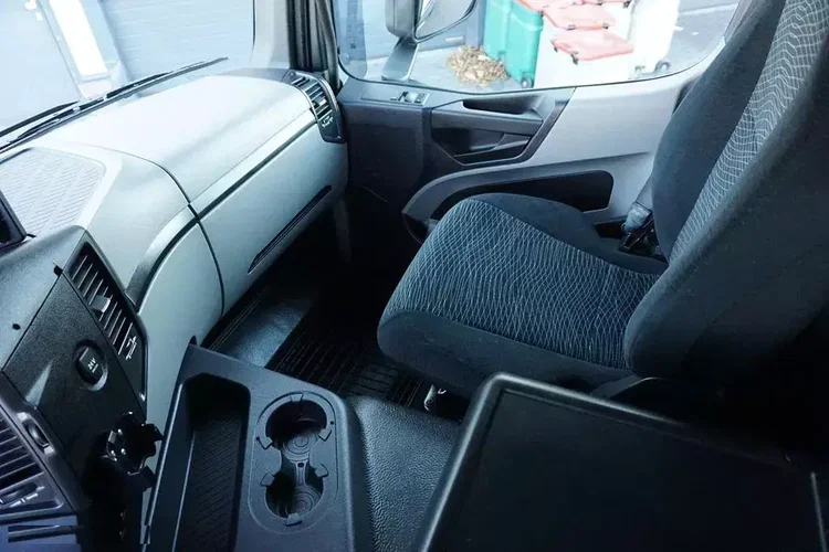 Mercedes / ANTOS / 1830 / E 6 / CHŁODNIA + WINDA / 18 PALET / 78 000 KM zdjęcie 39