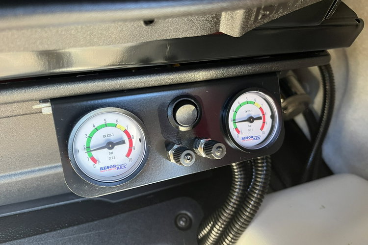 Iveco Daily 35S18 Firana 8-palet + Drzwi Tylne 3.0/180 GWARANCJA zdjęcie 11