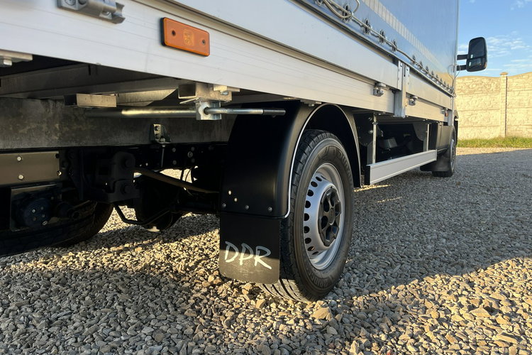 Iveco Daily 35S18 Firana 8-palet + Drzwi Tylne 3.0/180 GWARANCJA zdjęcie 14