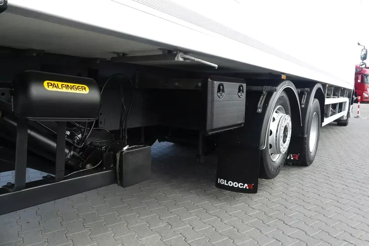 DAF CF 370 / 6x2 / CHŁODNIA 9.50 + WINDA / EURO 6 / zdjęcie 18