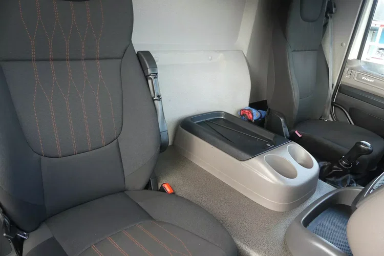 DAF CF 370 / 6x2 / CHŁODNIA 9.50 + WINDA / EURO 6 / zdjęcie 28