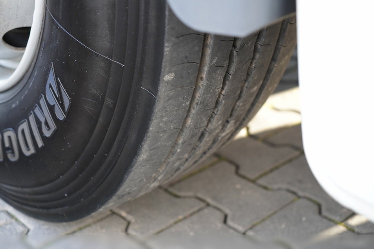 MAN TGS 35.360 / 8x2-4 / LAWETA + HDS HIAB 166 E-2 / 4 OSIOWY / NAJAZDY HYDRAULICZNE / WCIĄGARKA / POMOC DROGOWA / opony 100% zdjęcie 34