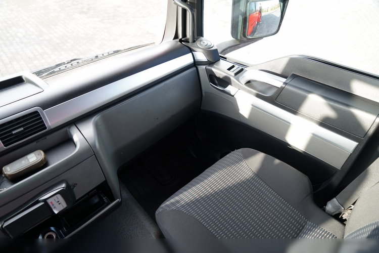 MAN TGS 35.360 / 8x2-4 / LAWETA + HDS HIAB 166 E-2 / 4 OSIOWY / NAJAZDY HYDRAULICZNE / WCIĄGARKA / POMOC DROGOWA / opony 100% zdjęcie 47