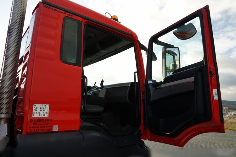 MAN TGS 35.360 / 8x2-4 / LAWETA + HDS HIAB 166 E-2 / 4 OSIOWY / NAJAZDY HYDRAULICZNE / WCIĄGARKA / POMOC DROGOWA / opony 100% zdjęcie 54