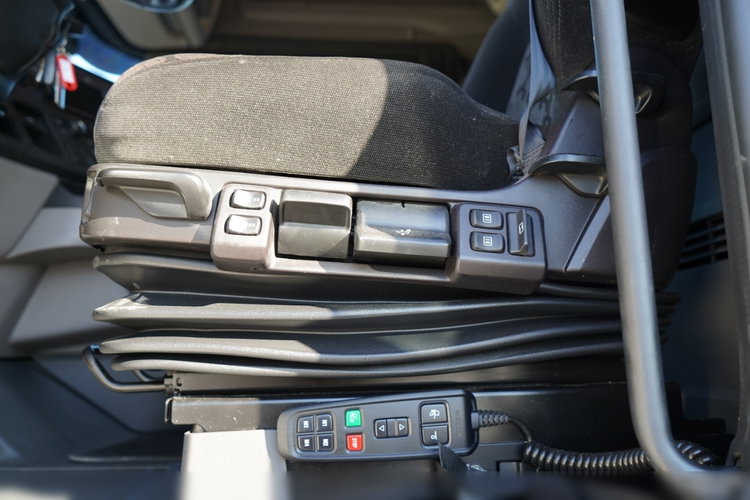 Scania S 500 / RETARDER / CAŁA NA PODUSZKACH / ALUFELGI / OPONY 100% / zdjęcie 23