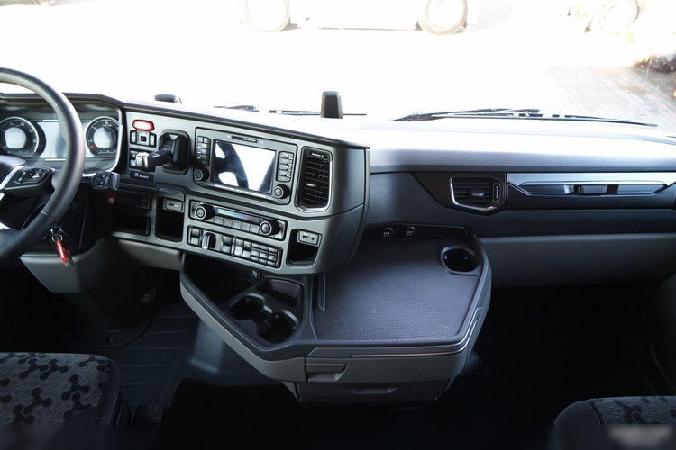 Scania S 500 / RETARDER / CAŁA NA PODUSZKACH / ALUFELGI / OPONY 100% / zdjęcie 31