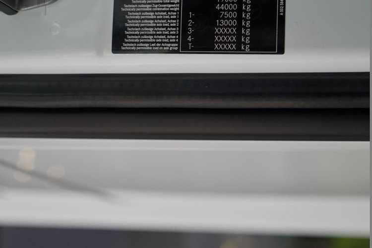 Mercedes -Benz ACTROS  L 1851 / GIGA SPACE / RETARDER zdjęcie 37