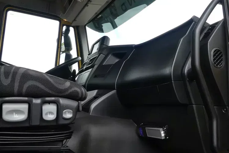 Iveco TRAKKER 450 / 8x4 / EURO 6 / HDS PALFINGER PK 22002-EH / NISKI PRZEBIEG / zdjęcie 34