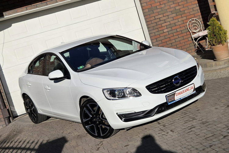 Volvo S60 D4 DRIVE-E 190KM DYNAMIC EDITION Momentum Salon PL, serwis ASO.2019 rej zdjęcie 41