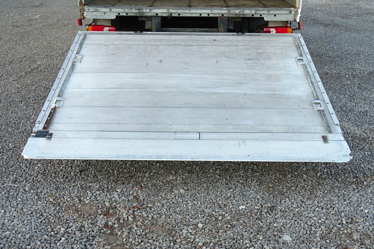 Renault D14 KONTENER, Winda klapa, Blokada mostu, 177k km Przebieg Udokumentowany TYLKO 177.000 KM , Klima , Winda , Kontener zdjęcie 9