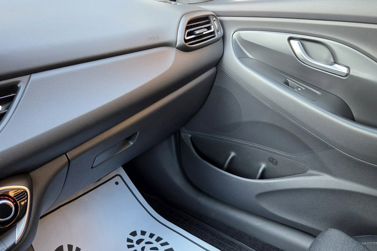 Hyundai i30 1.5 T-GDI 48V Smart, Salon PL. Bezwypadkowy, Bogate wyposażenie , zdjęcie 33