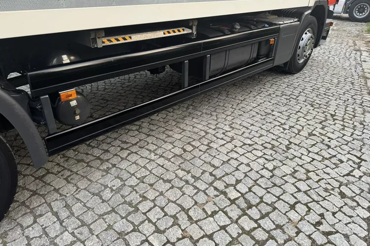 Scania P280 zdjęcie 12