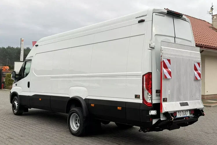 Iveco Daily 70C18 V H zdjęcie 10
