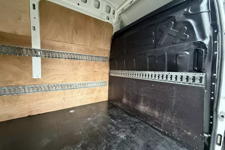 Iveco Daily 70C18 V H zdjęcie 9