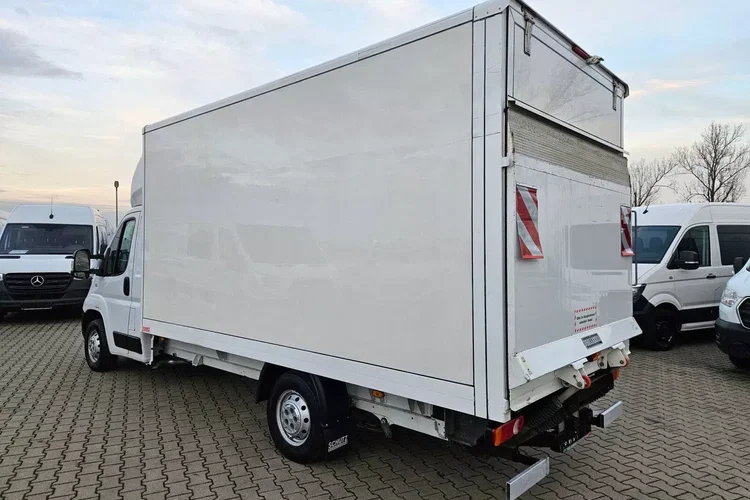 Citroen Jumper Kontener 8 ePAL 84999zł NETTO 2.2 HD/140KM zdjęcie 13