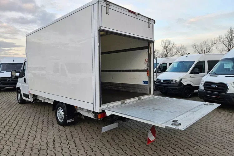 Citroen Jumper Kontener 8 ePAL 84999zł NETTO 2.2 HD/140KM zdjęcie 14