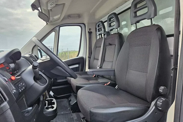 Citroen Jumper Kontener 8 ePAL 84999zł NETTO 2.2 HD/140KM zdjęcie 17