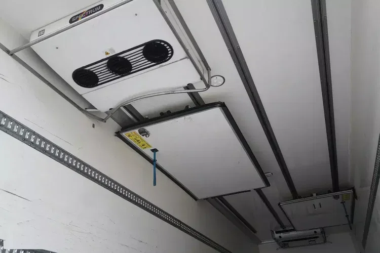 DAF LF 280 E6 4x2 / Chłodnia Chereau 22 EPAL / Multitemperatura / Thermoking T1200R zdjęcie 10