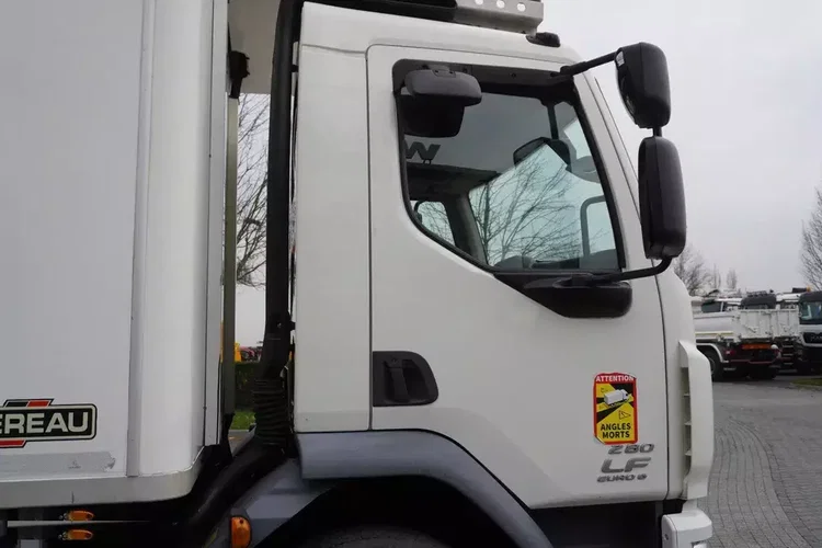 DAF LF 280 E6 4x2 / Chłodnia Chereau 22 EPAL / Multitemperatura / Thermoking T1200R zdjęcie 13