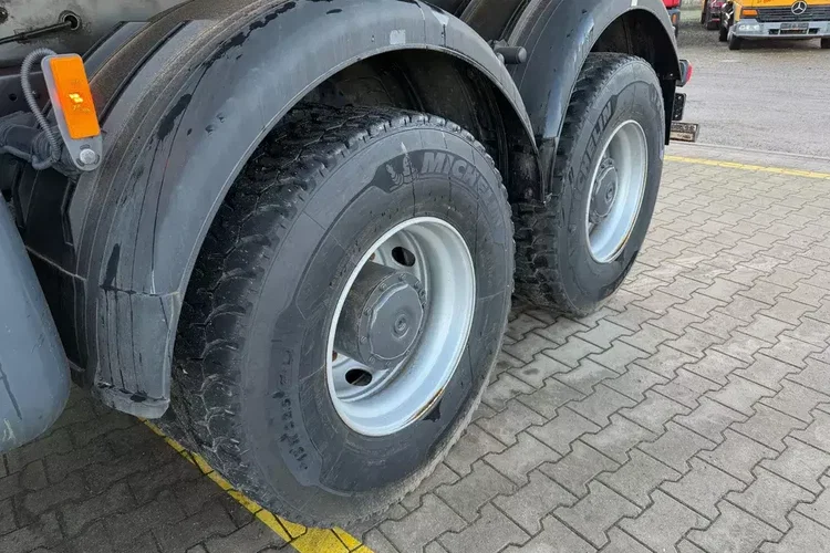 Mercedes AROCS 3345/6x6/ Wywrotka Miller Bordmatic zdjęcie 4