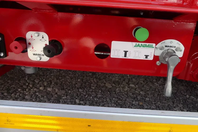 JANMIL NISKOPODWOZIOWA / FABRYCZNIE NOWA / BOGATE WYPOSAŻENIE / zdjęcie 19