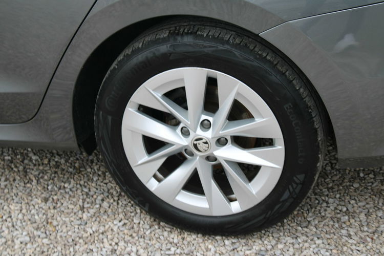 Skoda Octavia AMBITION F-vat LED Salon Polska Gwarancja zdjęcie 10