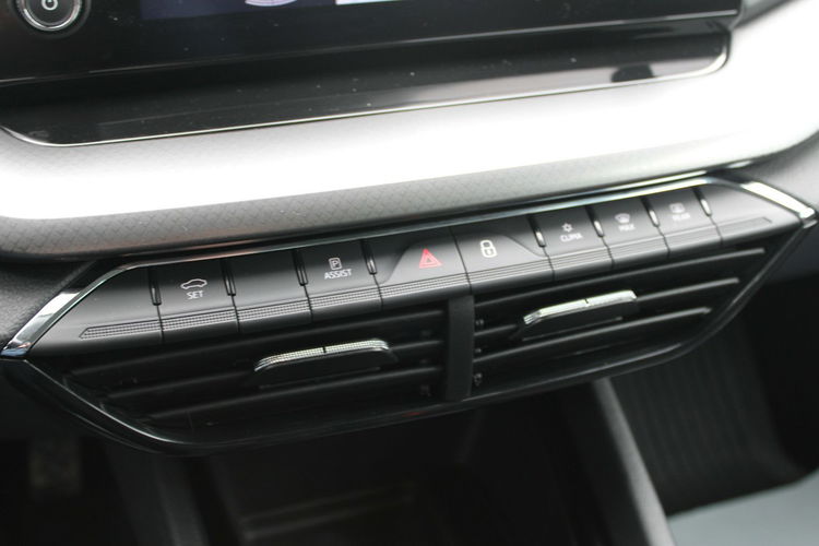 Skoda Octavia AMBITION F-vat LED Salon Polska Gwarancja zdjęcie 24