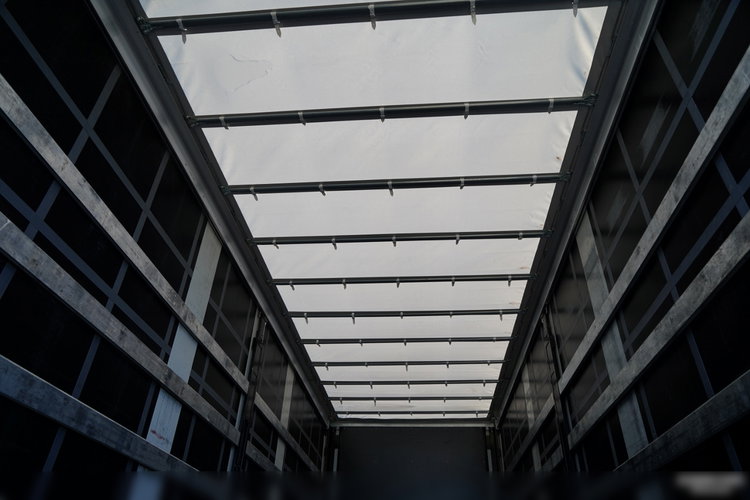 Volvo FH 500 / 6x2 / FIRANKA - 7.7 m / 2024 / KLIMA POSTOJOWA / ZAWIESIE DOKI DO WÓZKA / OŚ PODNOSZONA / ALUFELGI / zdjęcie 20