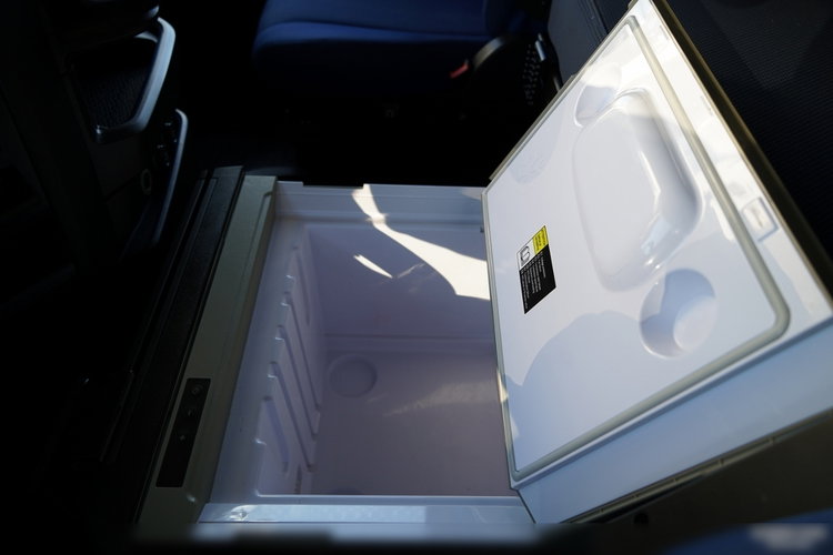 Volvo FH 500 / 6x2 / FIRANKA - 7.7 m / 2024 / KLIMA POSTOJOWA / ZAWIESIE DOKI DO WÓZKA / OŚ PODNOSZONA / ALUFELGI / zdjęcie 33