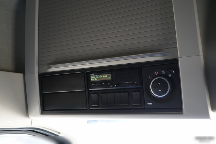 Volvo FH 500 / 6x2 / FIRANKA - 7.7 m / 2024 / KLIMA POSTOJOWA / ZAWIESIE DOKI DO WÓZKA / OŚ PODNOSZONA / ALUFELGI / zdjęcie 39